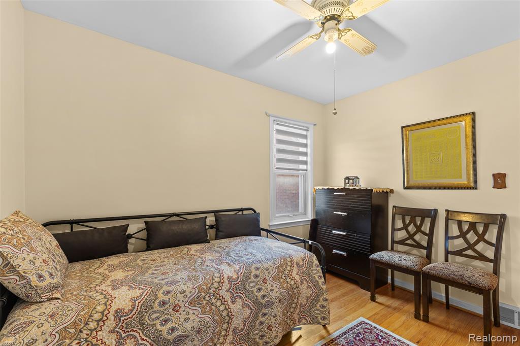 7476 Nightingale Street, Dearborn Heights, MI 48127 — Photo 15