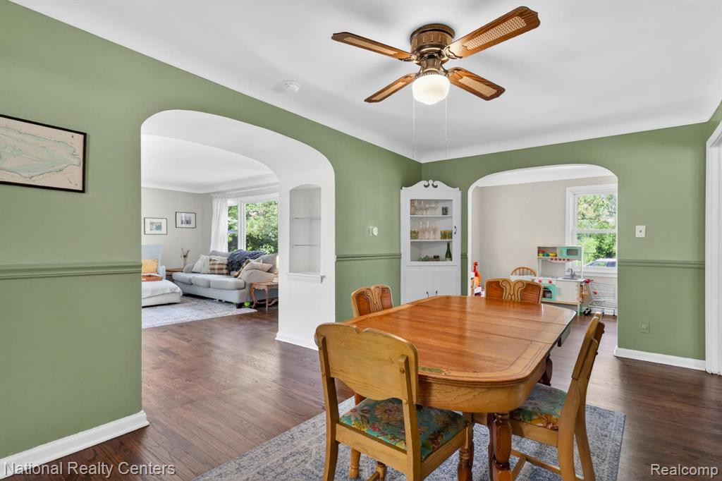 2465 Fairbury, Wixom, MI 48393 — Photo 11