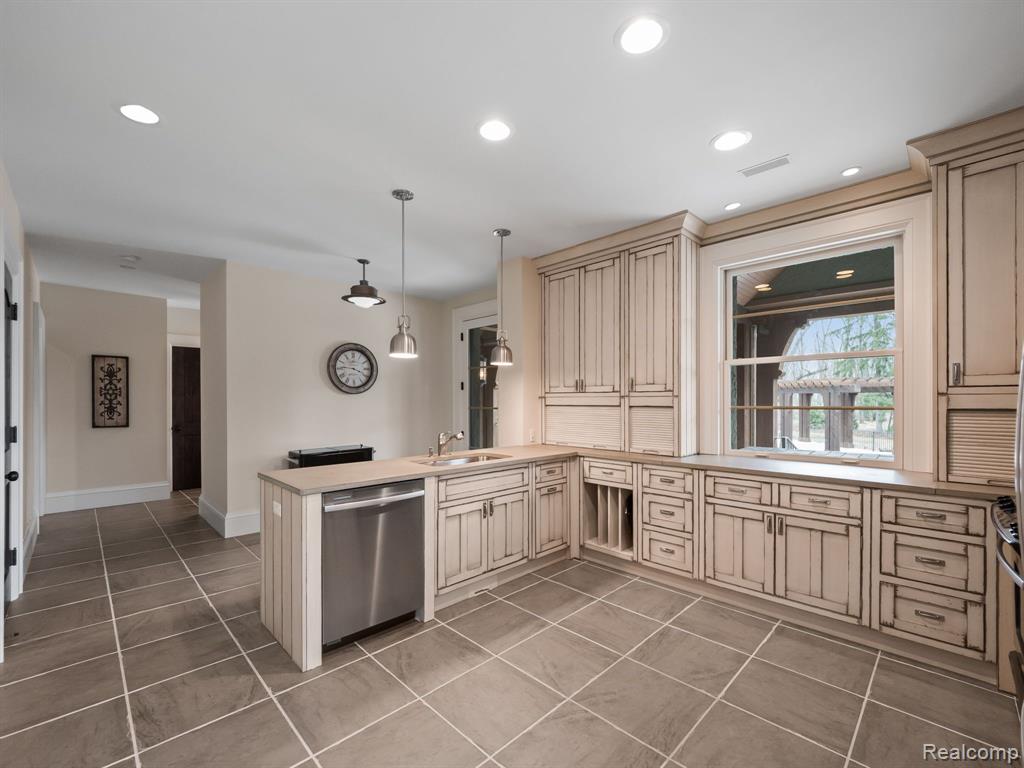 26565 SCENIC, Franklin, MI 48025 — Photo 57