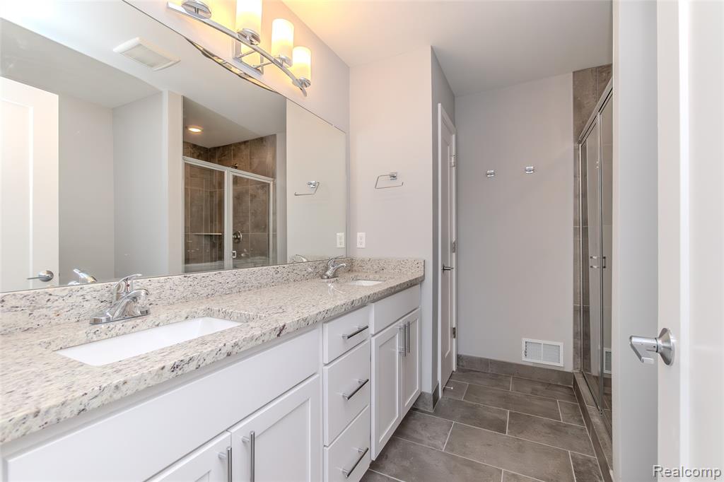 25534 Grandview Lane, 41, Novi, MI — Photo 55