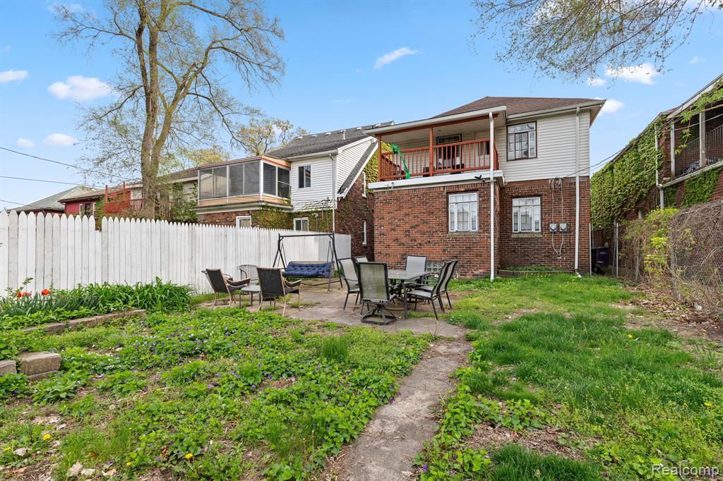 7042 THATCHER Street, Detroit, MI 48221 — Photo 22