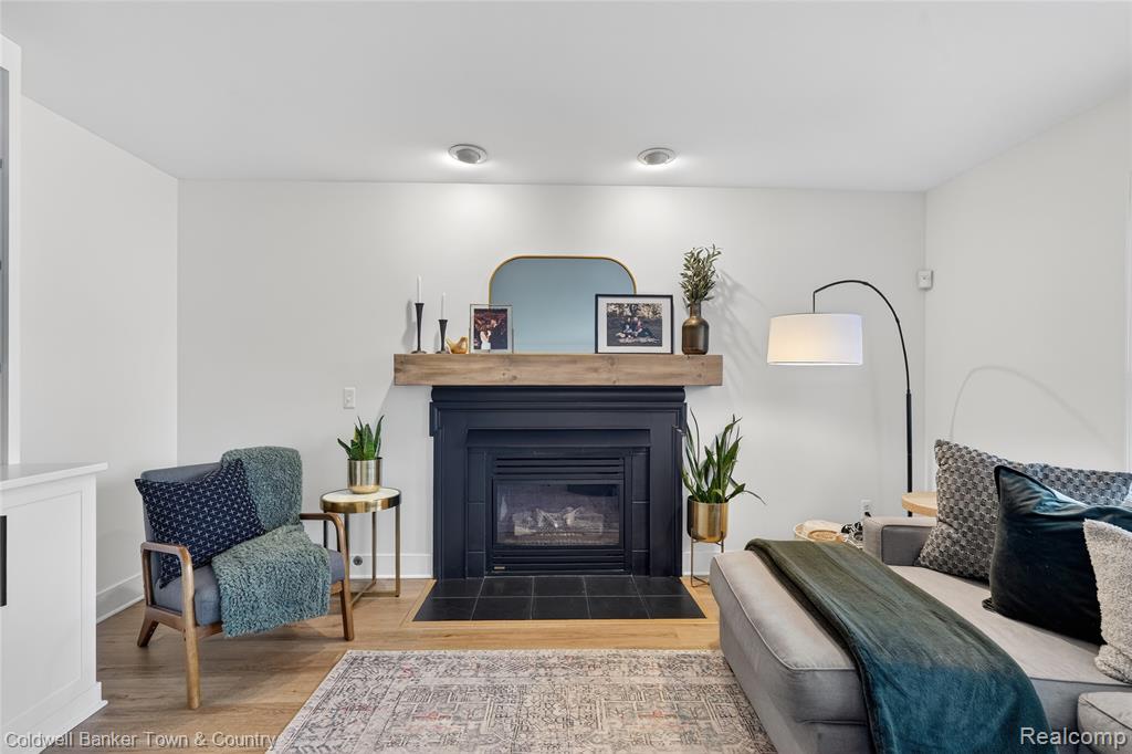 480 NAIRN Circle, Highland, MI — Photo 12