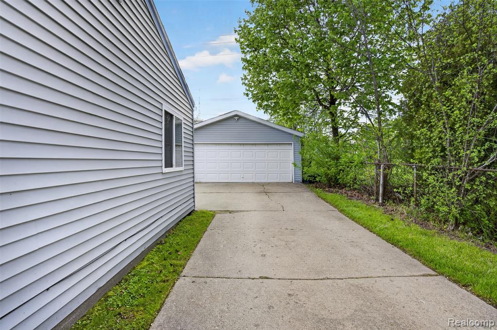6169 Neff Road, Mount Morris, MI 48458 — Photo 38