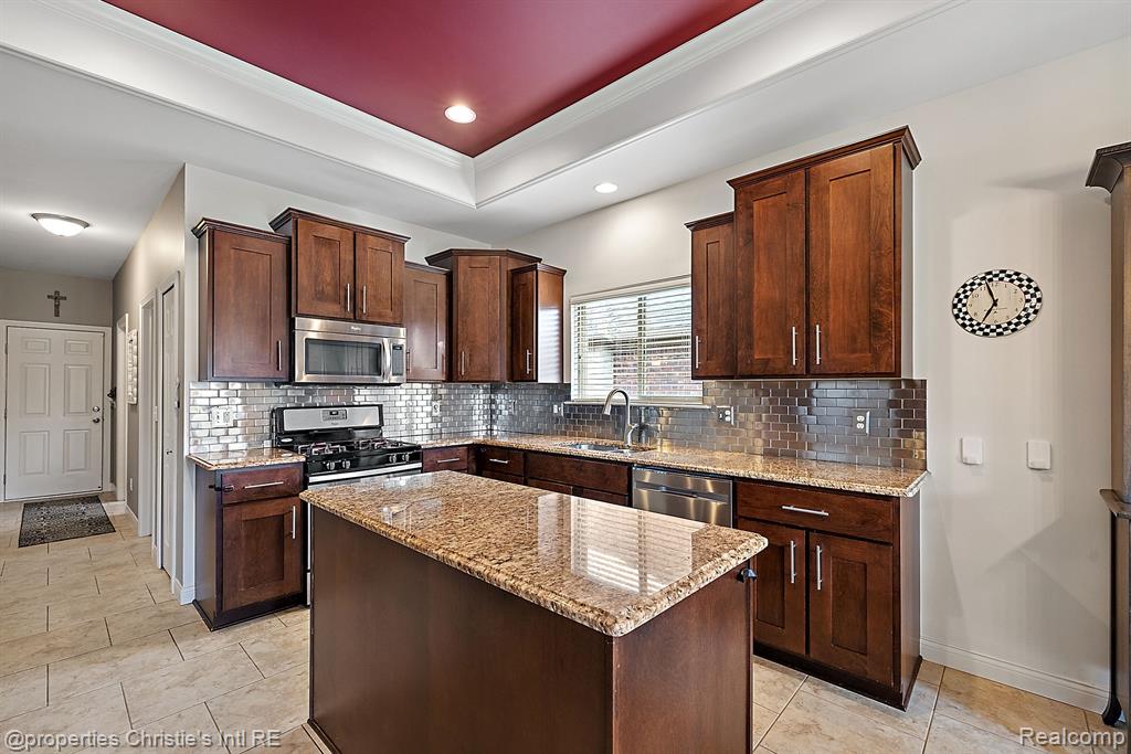 43601 SCAUP Lane, Clinton Twp, MI 48038 — Photo 16