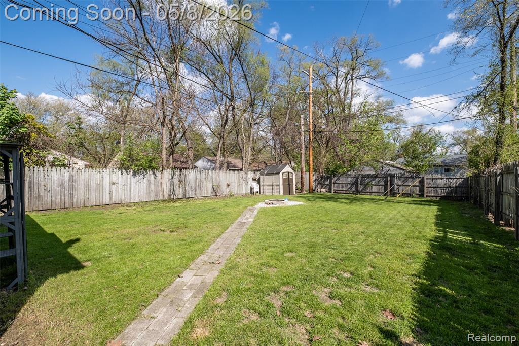 8796 Saratoga Street, Oak Park, MI 48237 — Photo 34