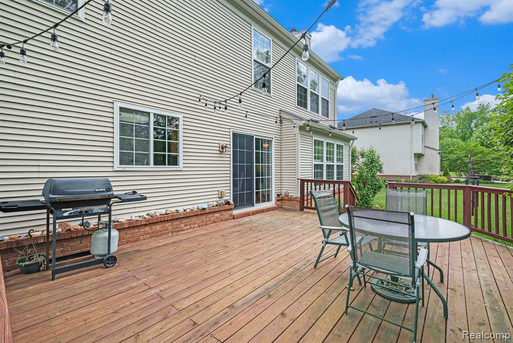 9164 Parkside Drive, Grand Blanc, MI 48439 — Photo 23