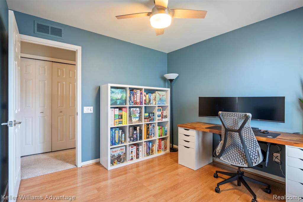 7501 Carlton Drive, Ypsilanti, MI 48197 — Photo 28