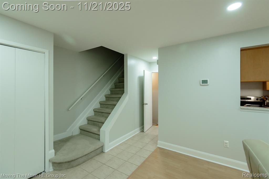6909 Harvard Lane, Canton, MI 48187 — Photo 15