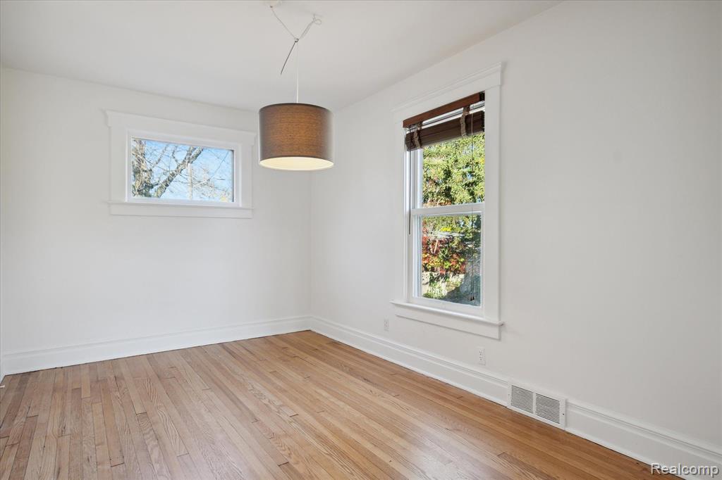 618 W LIBERTY Street, Ann Arbor, MI 48103 — Photo 9