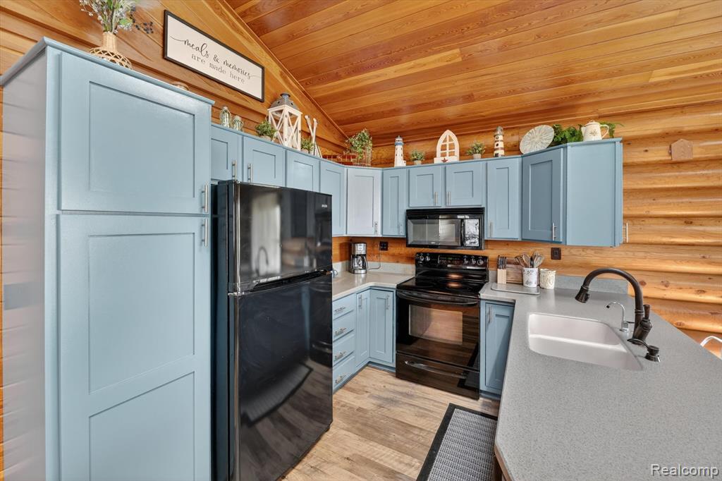 7767 Wexford Court, Onsted, MI 49265 — Photo 13