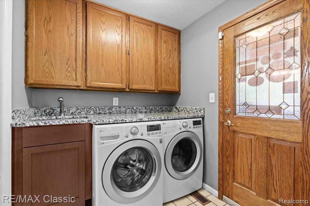 4806 Surfwood Drive, Commerce Twp, MI 48382 — Photo 32
