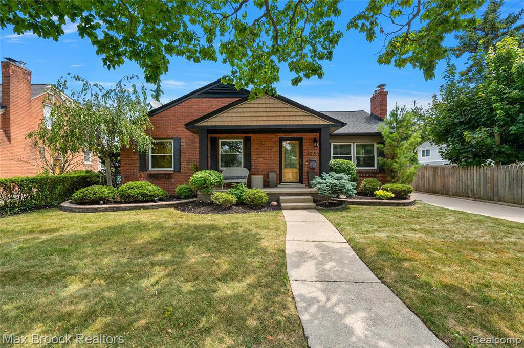 1635 Torry Street, Birmingham, MI 48009