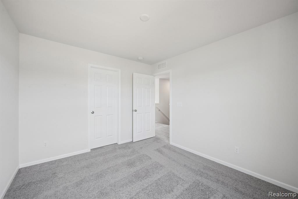 391 Edge Brook Drive W, Holly, MI 48442 — Photo 20