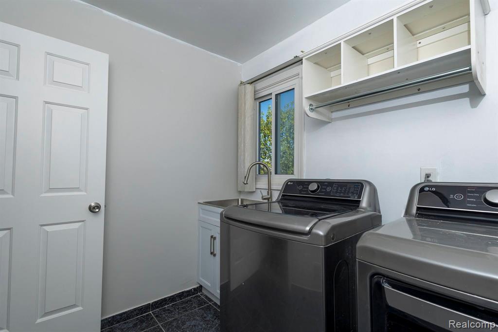 43211 Coralbean Ct Court, Sterling Heights, MI 48314 — Photo 25