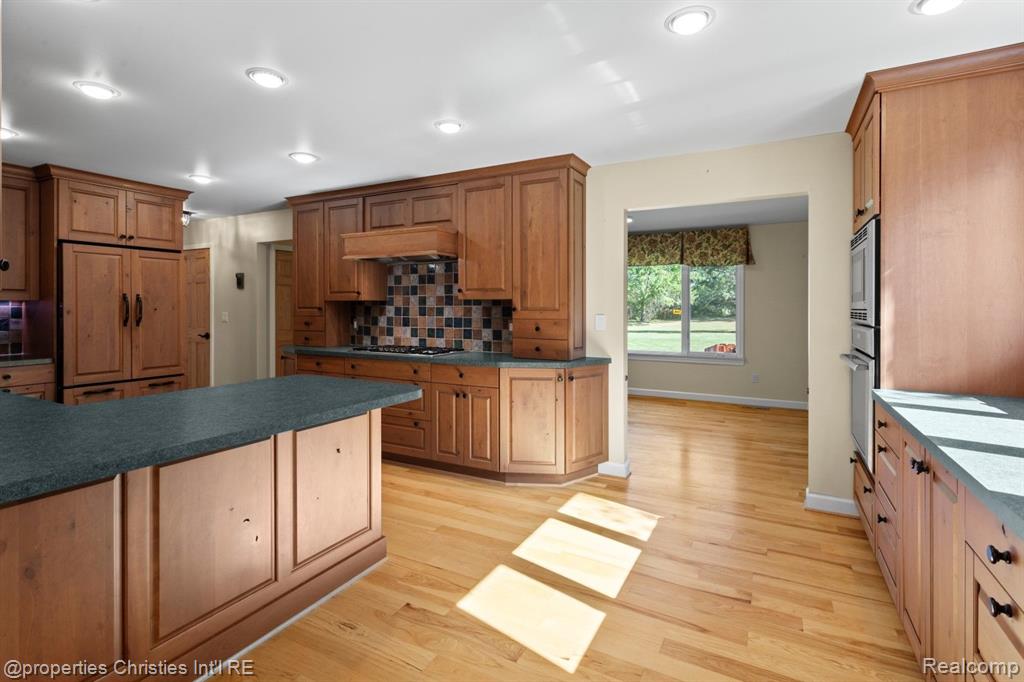 10525 LEEKE Road, Chelsea, MI 48118 — Photo 9
