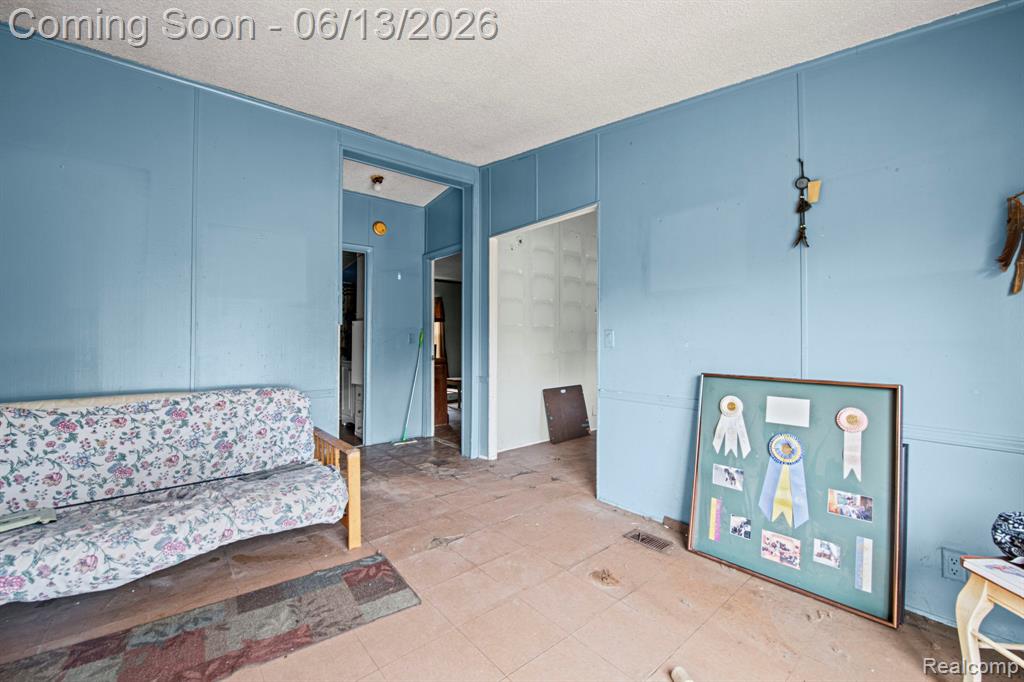51105 Arkona Road, Belleville, MI 48111 — Photo 11