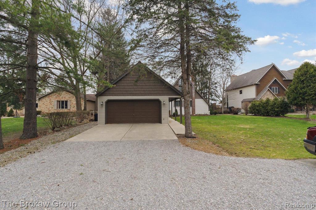 3032 WOODLAND Drive, Metamora, MI 48455 — Photo 6