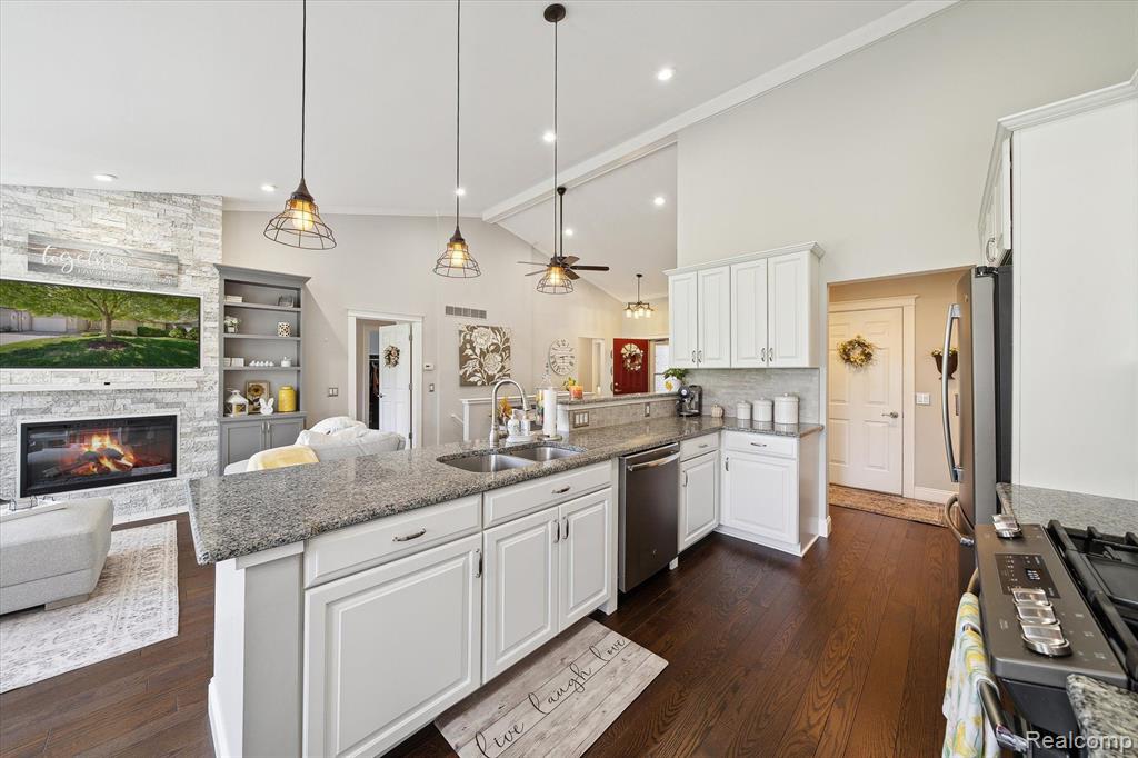 22270 QUAIL RUN Circle, 2, South Lyon, MI 48178 — Photo 14