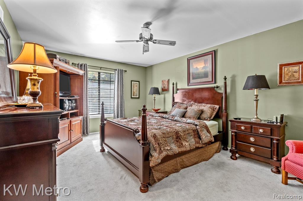 27173 CUMBERLAND Court, Southfield, MI 48033 — Photo 12