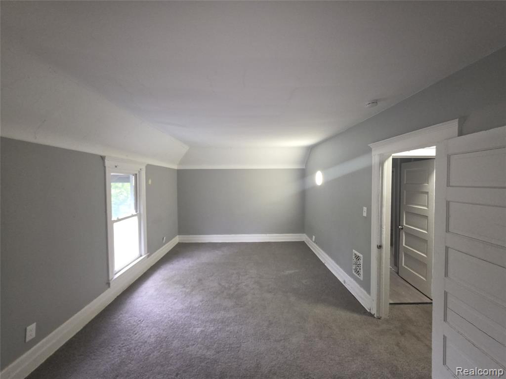 560 Woodland Street, Detroit, MI 48202 — Photo 14