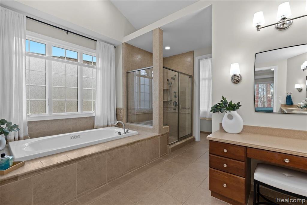 5828 Wyndam Lane, Brighton, MI 48116 — Photo 19