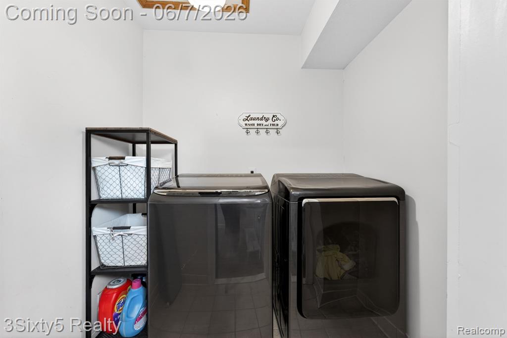 12736 Phelps Street, Southgate, MI 48195 — Photo 33