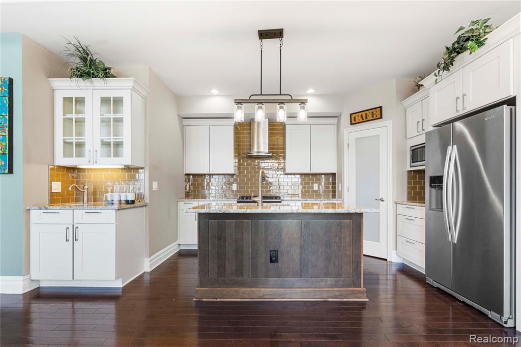 4489 Cedarhill Court, Auburn Hills, MI 48326 — Photo 10