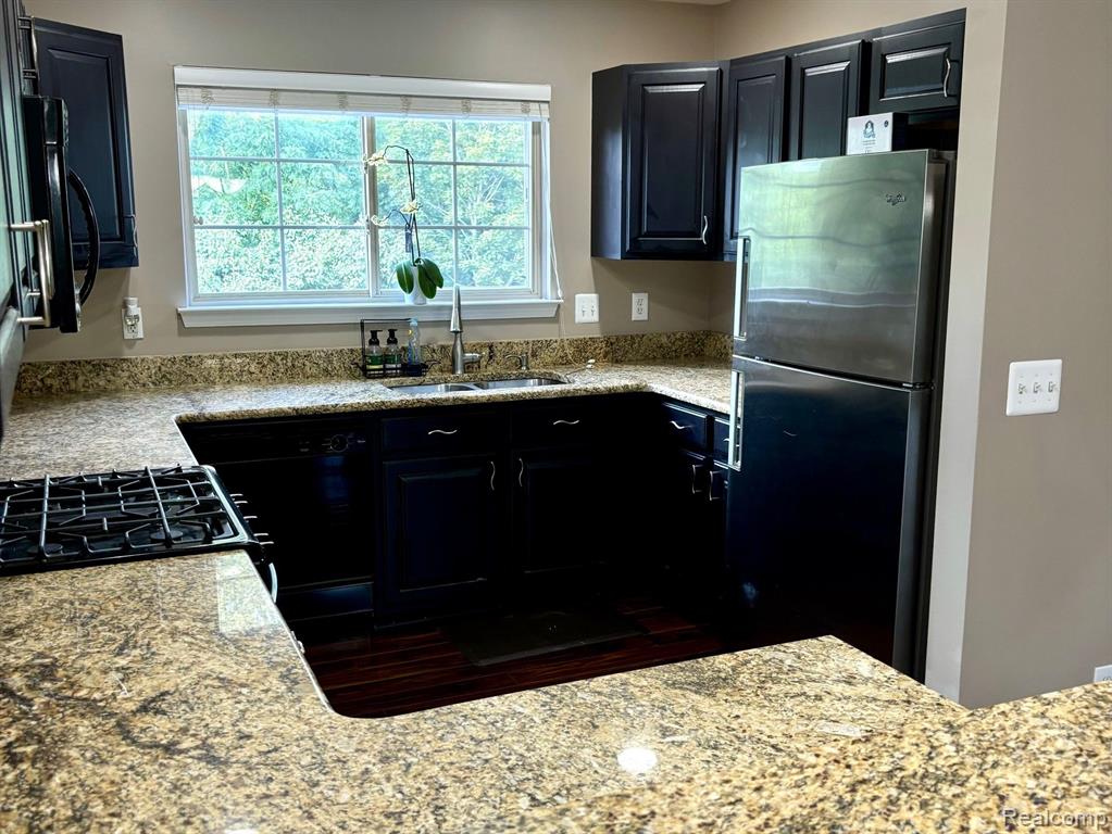 697 RIVER PARK VILLAGE Boulevard, Northville, MI 48167 — Photo 9