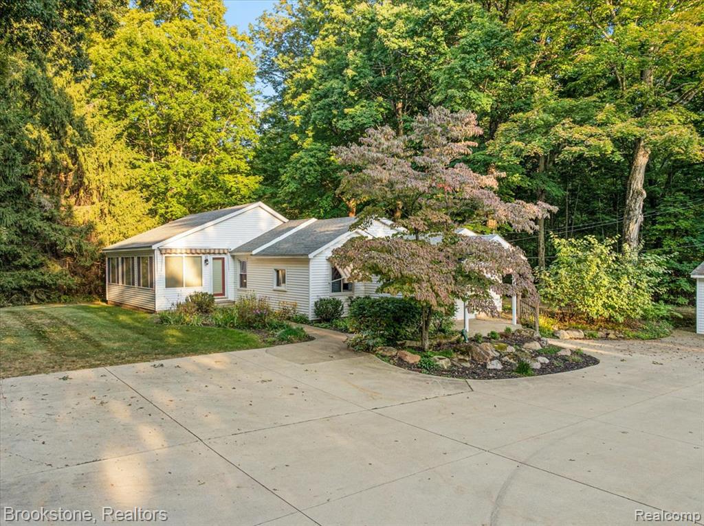 728 E Romeo Road, Oakland, MI — Photo 5