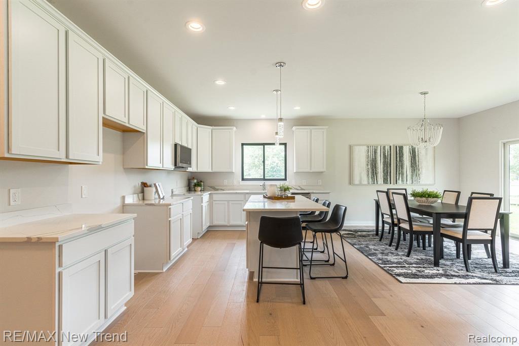 3184 ROMA Court, Wixom, MI 48393 — Photo 5