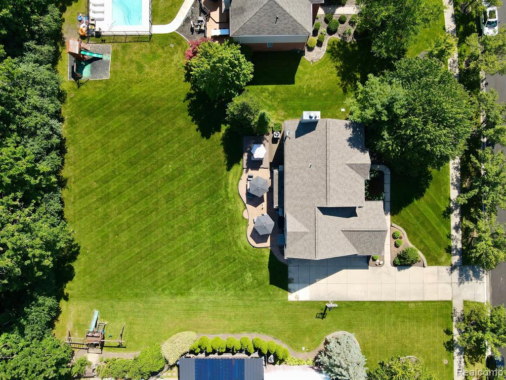 48798 MANHATTAN Circle, Canton, MI 48188 — Photo 8