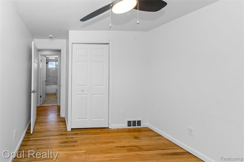 8732 Holly Drive, Canton, MI 48187 — Photo 20