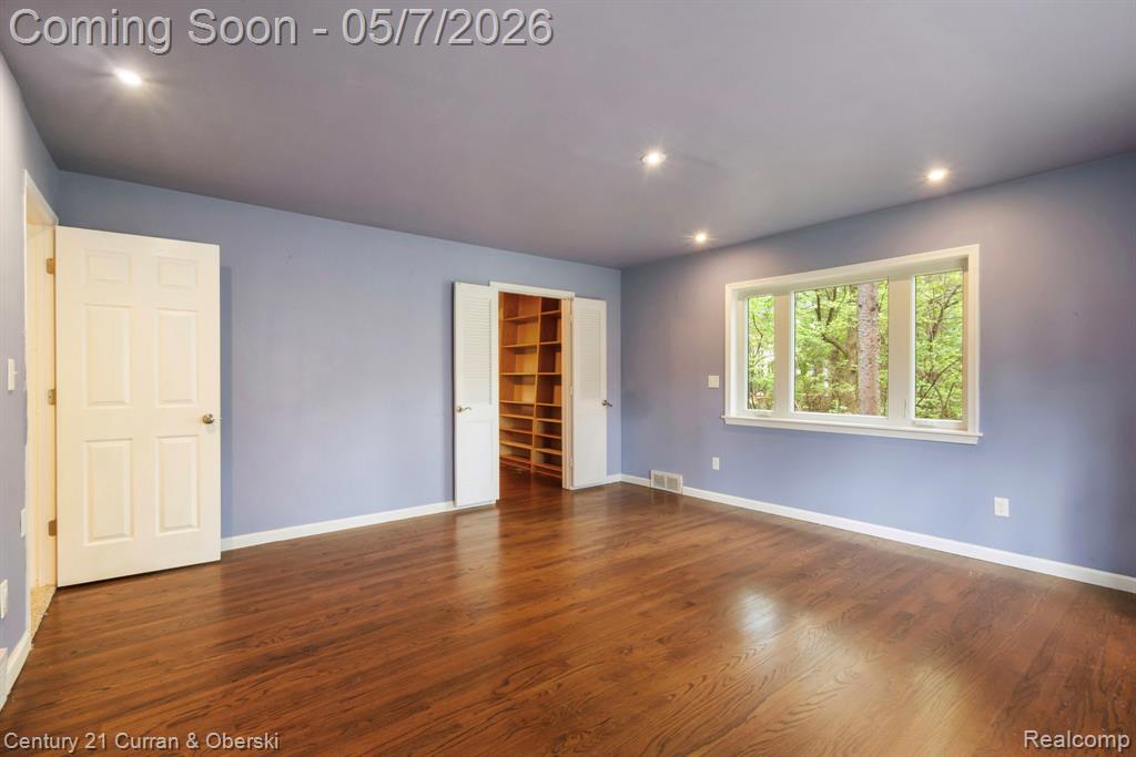 27869 Old Colony Street, Farmington, MI 48334 — Photo 31