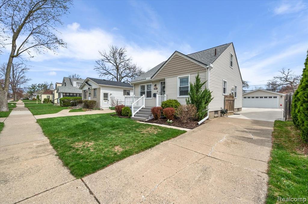 3150 Royal Avenue, Berkley, MI 48072 — Photo 3