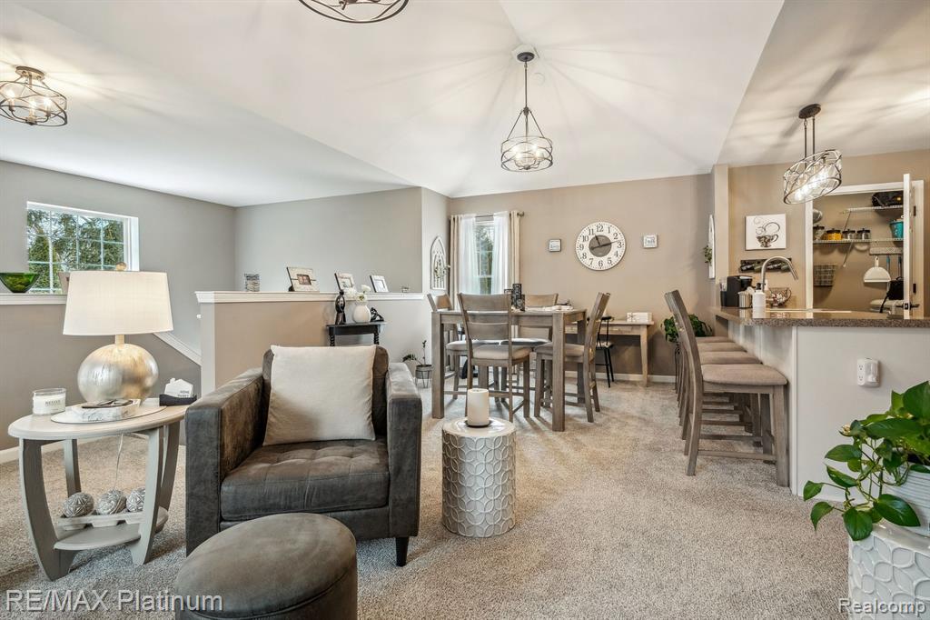 3072 KNEELAND Circle, Howell, MI 48843 — Photo 5