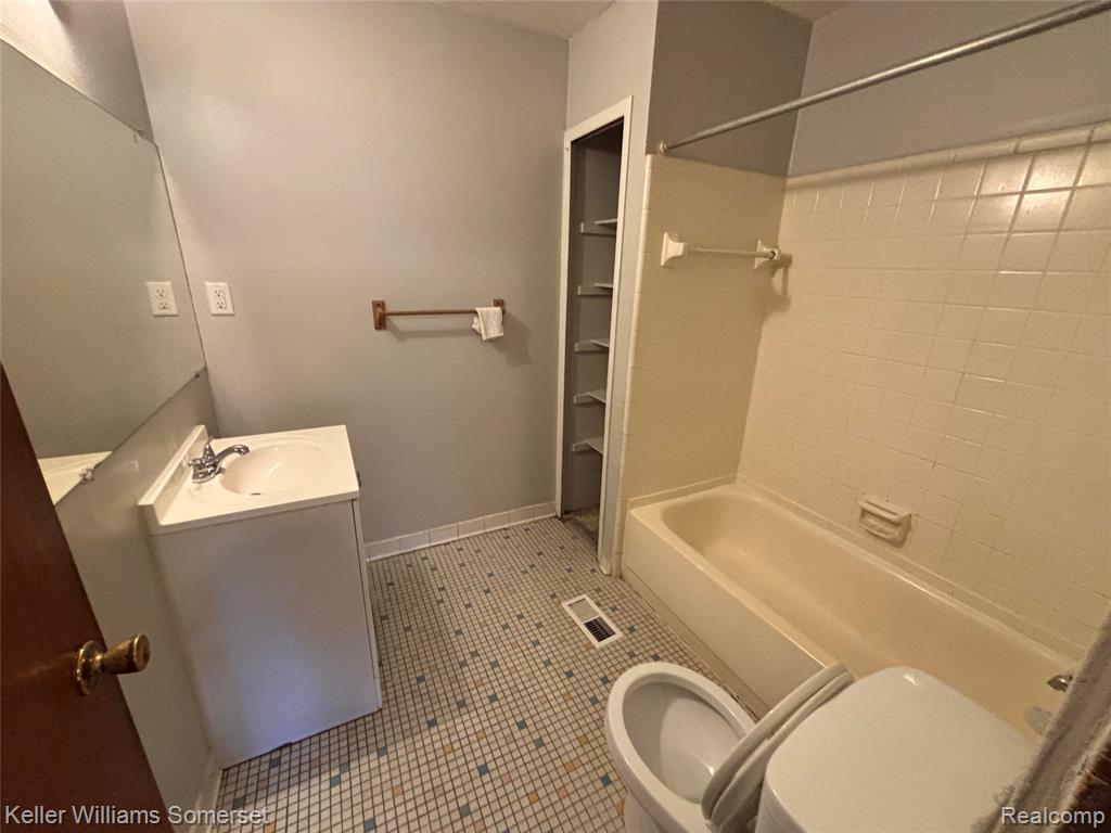 4070 Agnes Avenue, Lincoln Park, MI 48146 — Photo 10