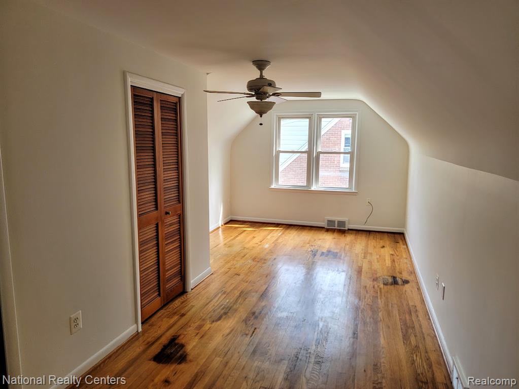 9968 Cavell Street, Livonia, MI 48150 — Photo 17