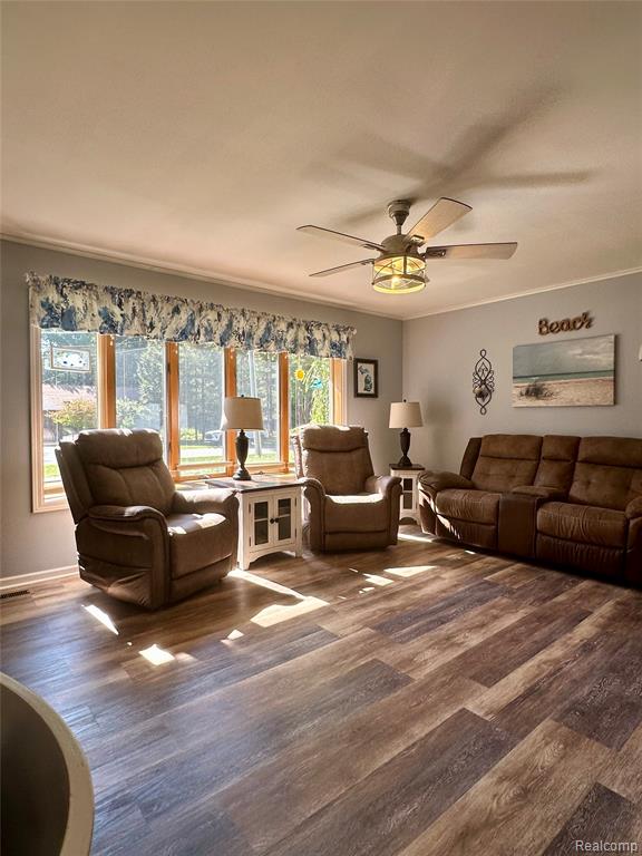 340 E. Hanover Street, Pentwater, MI 49449 — Photo 20