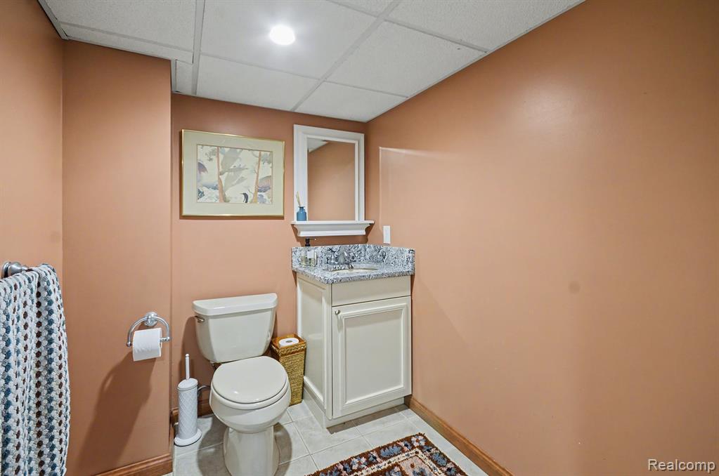 6622 Houghten Drive, Troy, MI 48098 — Photo 30