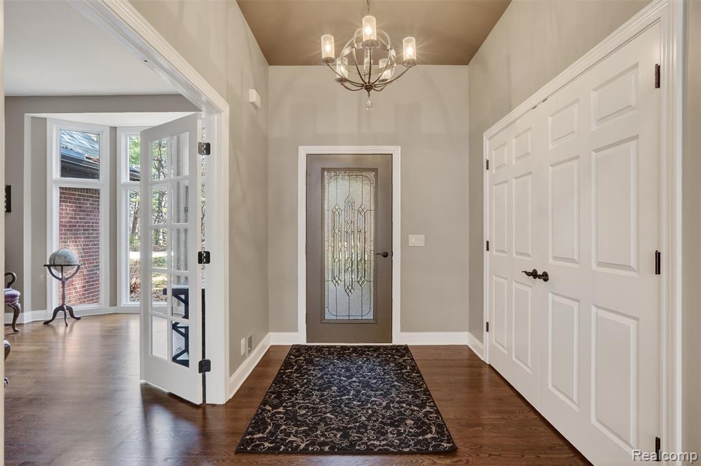 92 Kirksway Lane, Lake Orion, MI 48362 — Photo 4