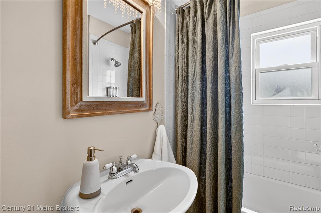 5501 Potter Road, Flint, MI 48506 — Photo 30