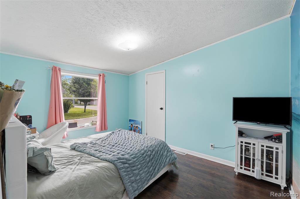 4729 Turtle Creek Drive, Howell, MI 48843 — Photo 16