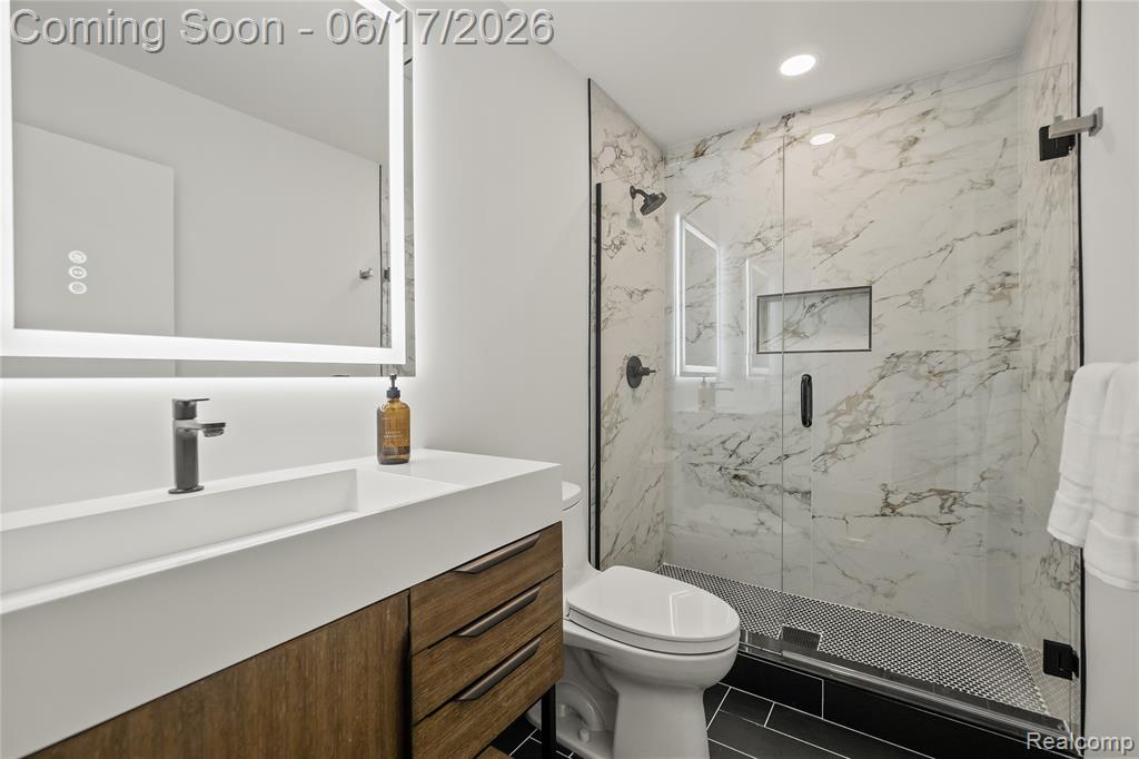 511 BROOKSIDE Avenue, Birmingham, MI 48009 — Photo 12
