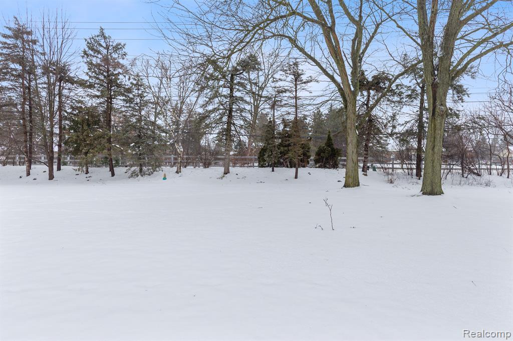 42126 BAINTREE Circle, Northville, MI 48168 — Photo 9