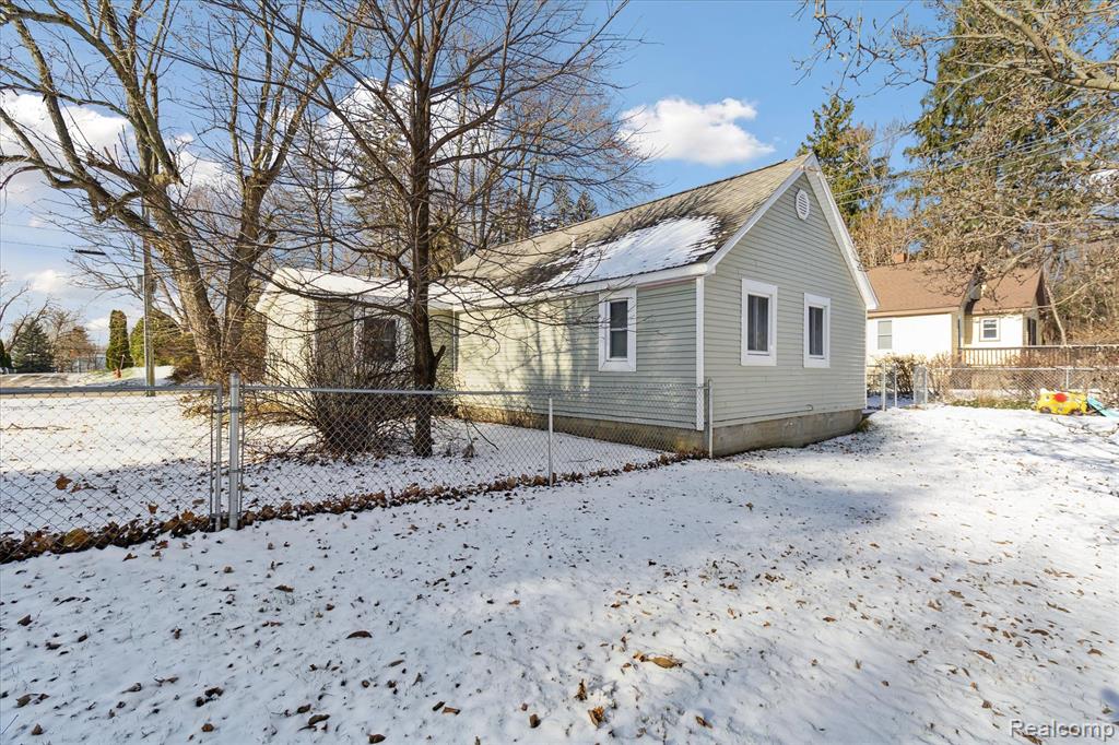 4025 CENTER Street, Metamora, MI 48455 — Photo 24