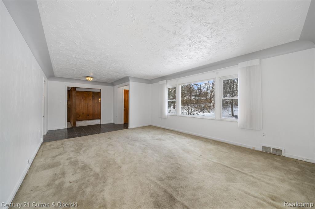 806 CAMBRIDGE Street, Ypsilanti, MI 48197 — Photo 5