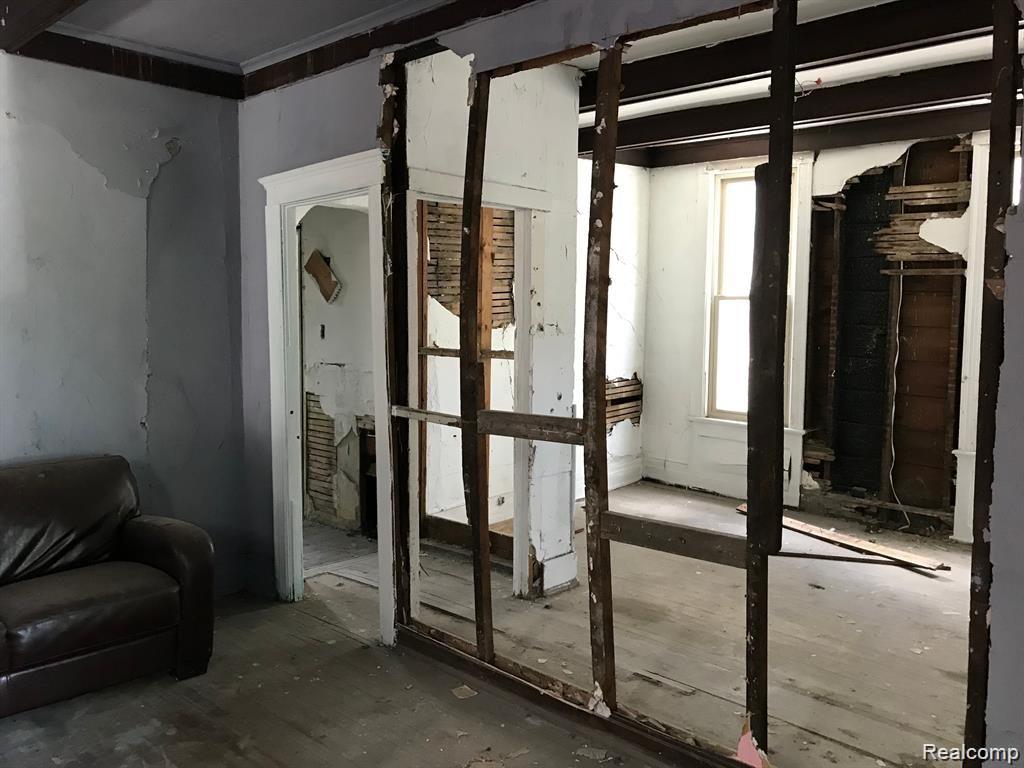 408 HORTON Street, Detroit, MI 48202 — Photo 4