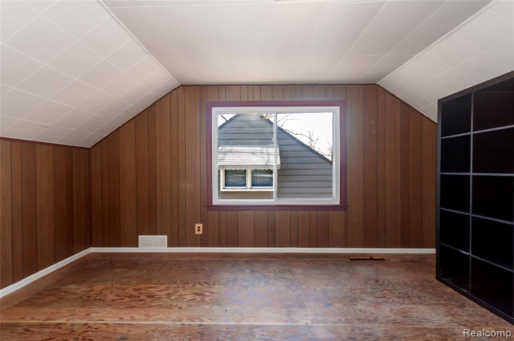 802 Catalpa Drive, Royal Oak, MI 48067 — Photo 27