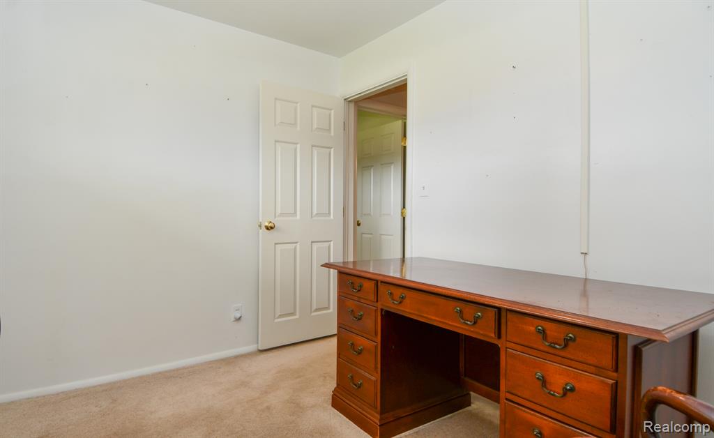 6443 Richfield Road, Flint, MI 48506 — Photo 22
