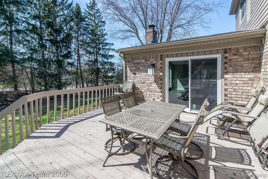 17148 PON VALLEY Drive, Northville, MI 48168 — Photo 18